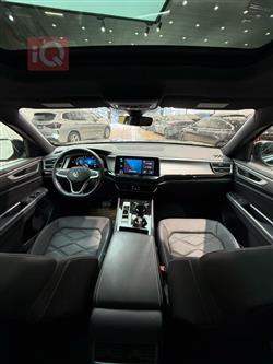 ڤۆڵکسواگن ئەتڵەس کرۆس سپۆرت